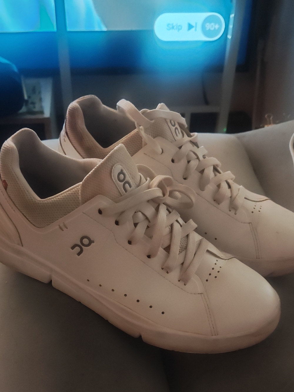 On Men's Roger Leather Sneaker